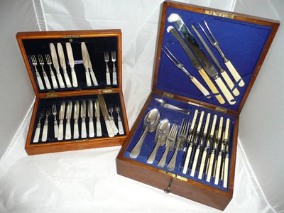 Lot 309 - An oak cased canteen of Walker and Hall flatware and a cased set of fruit knives and forks