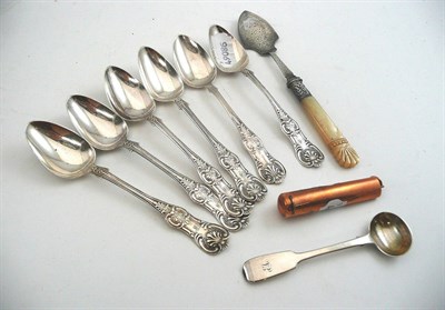 Lot 69 - 9ct gold cheroot holder case, a set of Victorian silver teaspoons, silver mustard spoon and a...