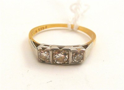 Lot 83 - An Art Deco diamond three stone ring