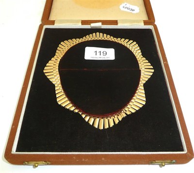 Lot 119 - 9ct gold necklace