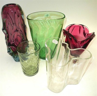Lot 171 - Collection of art glass including vase by Alvar Aalto