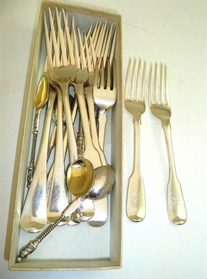 Lot 232 - Five 'Old English' pattern table forks, five 'fiddle' pattern dessert forks and five teaspoons