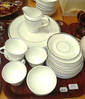 Lot 278 - A Royal Worcester six piece Jubilee dinner service