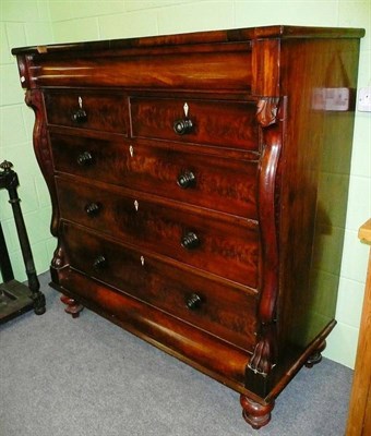 Lot 473 - Victorian four height chest with frieze drawer