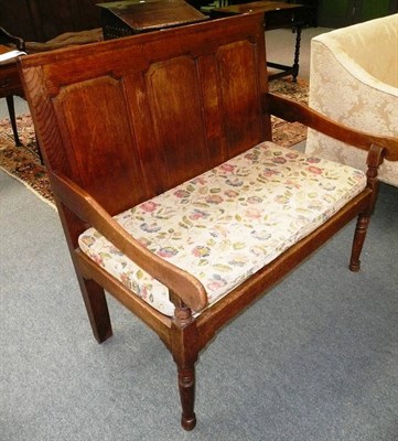 Lot 522 - Oak three panel settle