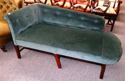 Lot 529 - A 19th century chaise longue