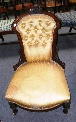 Lot 533 - Victorian walnut nursing chair