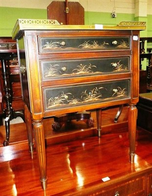 Lot 562 - Reproduction Oriental style three drawer chest