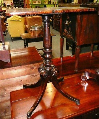 Lot 573 - Occasional table