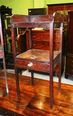 Lot 582 - A mahogany washstand