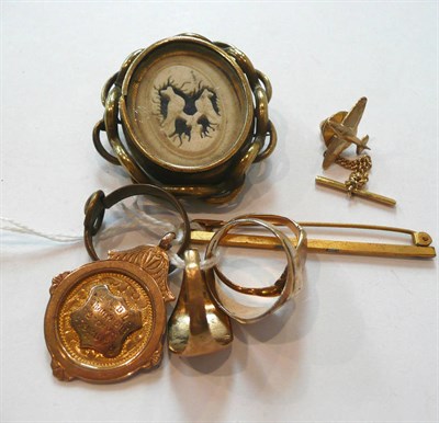 Lot 286 - 9ct gold fob, two 9ct gold signet rings and a Victorian brooch