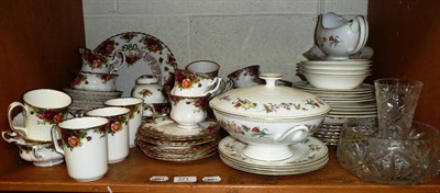 Lot 371 - Shelf including Old Country Roses and Wedgwood 'Mirabelle' pattern tea and dinner wares