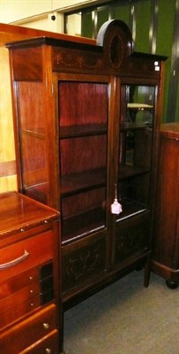 Lot 627 - Edwardian mahogany inlaid display cabinet