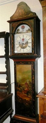 Lot 669 - A Japanned thirty hour longcase clock