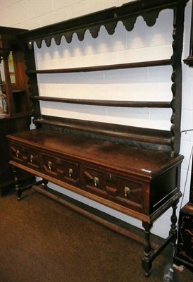 Lot 670 - 19th century oak dresser base and rack