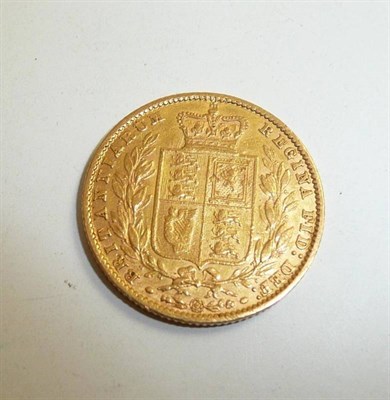 Lot 22 - A Victorian full sovereign dated 1862