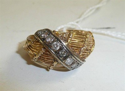 Lot 57 - A 9ct gold ring