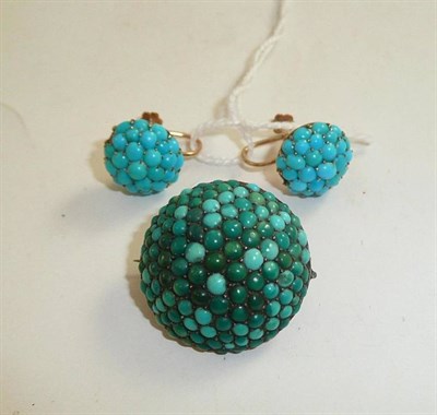 Lot 192 - A turquoise cluster brooch and a pair of earrings