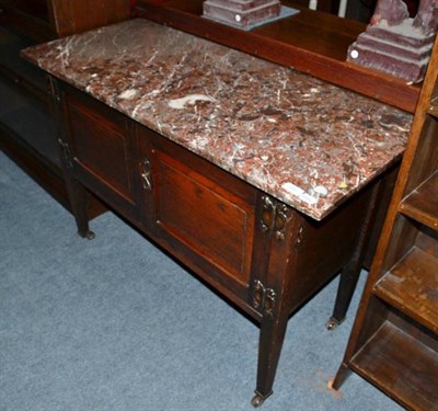 Lot 585 - A Victorian marble top wash stand