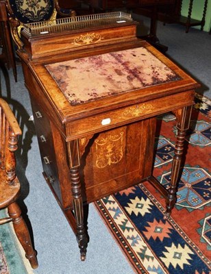 Lot 620 - An inlaid rosewood Davenport