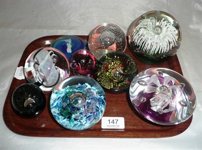 Lot 147 - Nine assorted glass paperweights