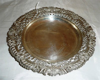 Lot 159 - A silver pierced dish