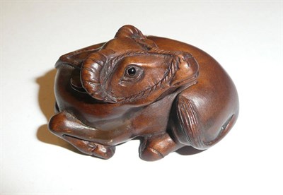 Lot 187 - Boxwood netsuke water buffalo