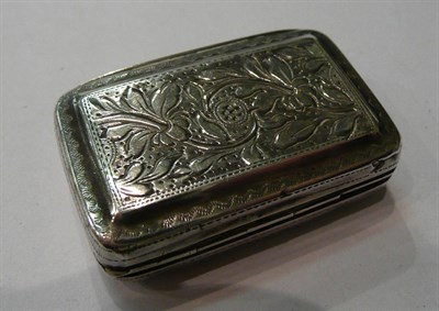 Lot 221 - A Georgian silver vinaigrette