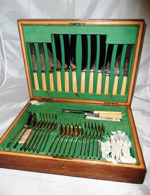 Lot 285 - A canteen of Old English pattern plate cutlery