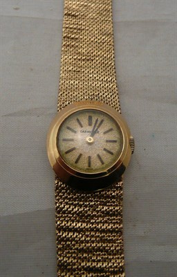 Lot 319 - 9ct gold ladies wristwatch