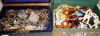 Lot 449 - Two jewellery cases including costume and other jewellery etc