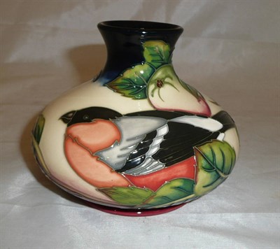 Lot 466 - A Moorcroft Ingleswood vase, 10cm