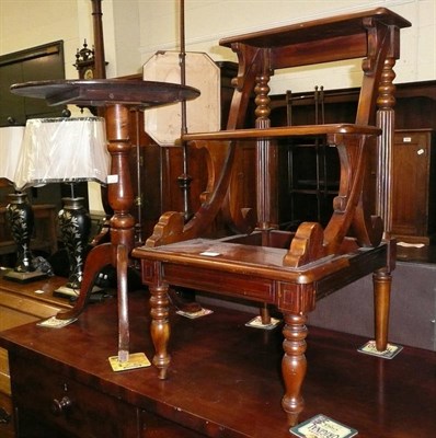 Lot 593 - A reproduction set of library steps and an oval top tripod table