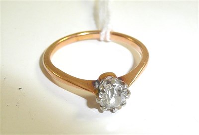 Lot 15 - A diamond solitaire ring