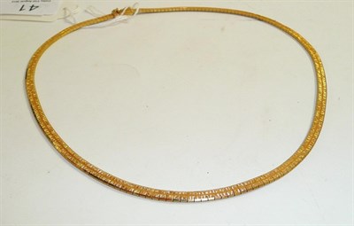 Lot 41 - A collar necklace, stamped '750'