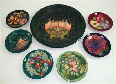 Lot 78 - A Moorcroft dish and six small dishes