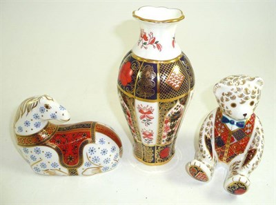 Lot 236 - Royal Crown Derby teddy bear paperweight, a horse and a vase (3)