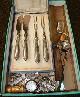 Lot 406 - A quantity of collector's items, including pepperettes, rattle mount etc