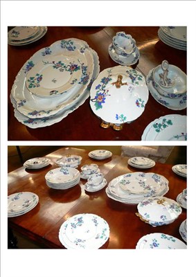 Lot 436 - A Haviland Limoges dinner service