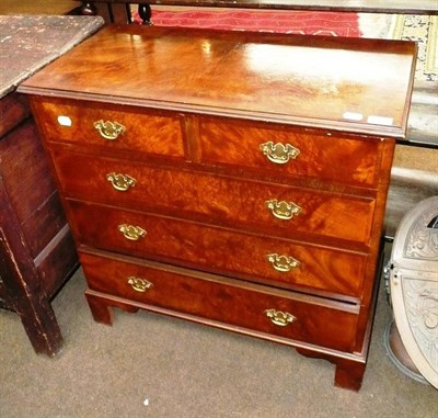 Lot 562 - Reproduction mahogany chest of small proportions