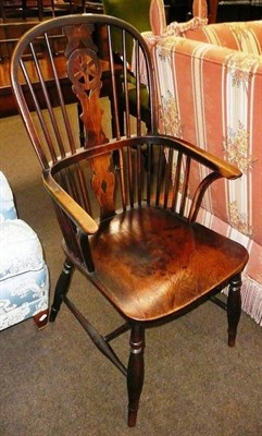 Lot 599 - A Windsor chair with wheel splats