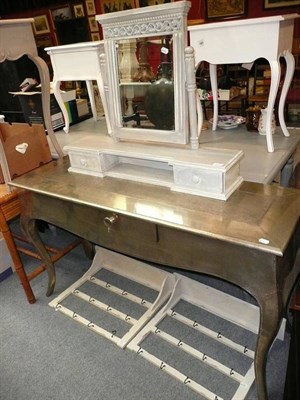 Lot 796 - A painted console table fitted one drawer and a painted dressing table mirror