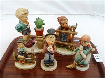 Lot 200 - Five Goebel figures