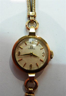 Lot 270 - A 9ct gold lady's Omega wristwatch, cased