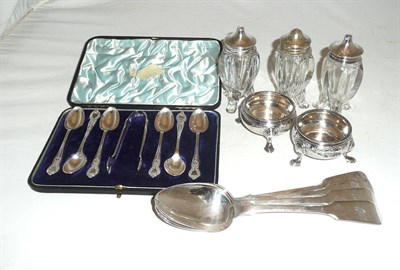 Lot 334 - Four silver table spoons, a pair of silver salts, six cased silver teaspoons and a three piece...