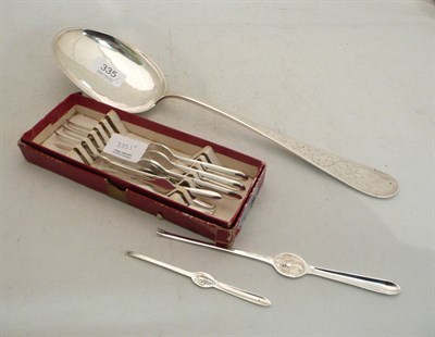 Lot 335 - A large Norwegian white metal basting spoon, six silver and four plated lobster picks