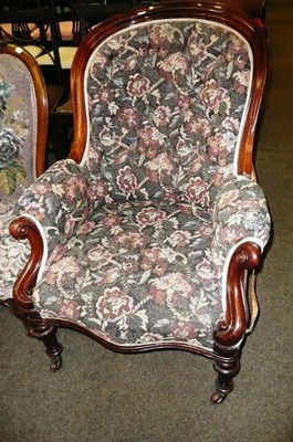 Lot 632 - A Victorian walnut spoon back armchair