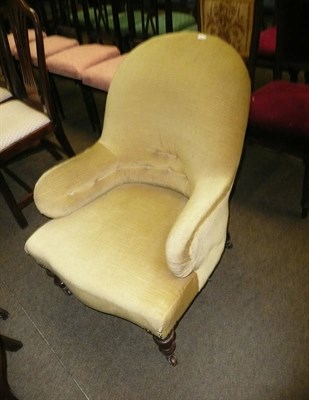 Lot 638 - A Victorian tub chair