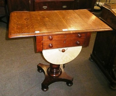 Lot 648 - An oak work table