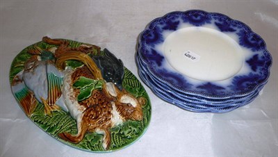 Lot 33 - Minton Majolica game dish lid and six blue and white pottery plates